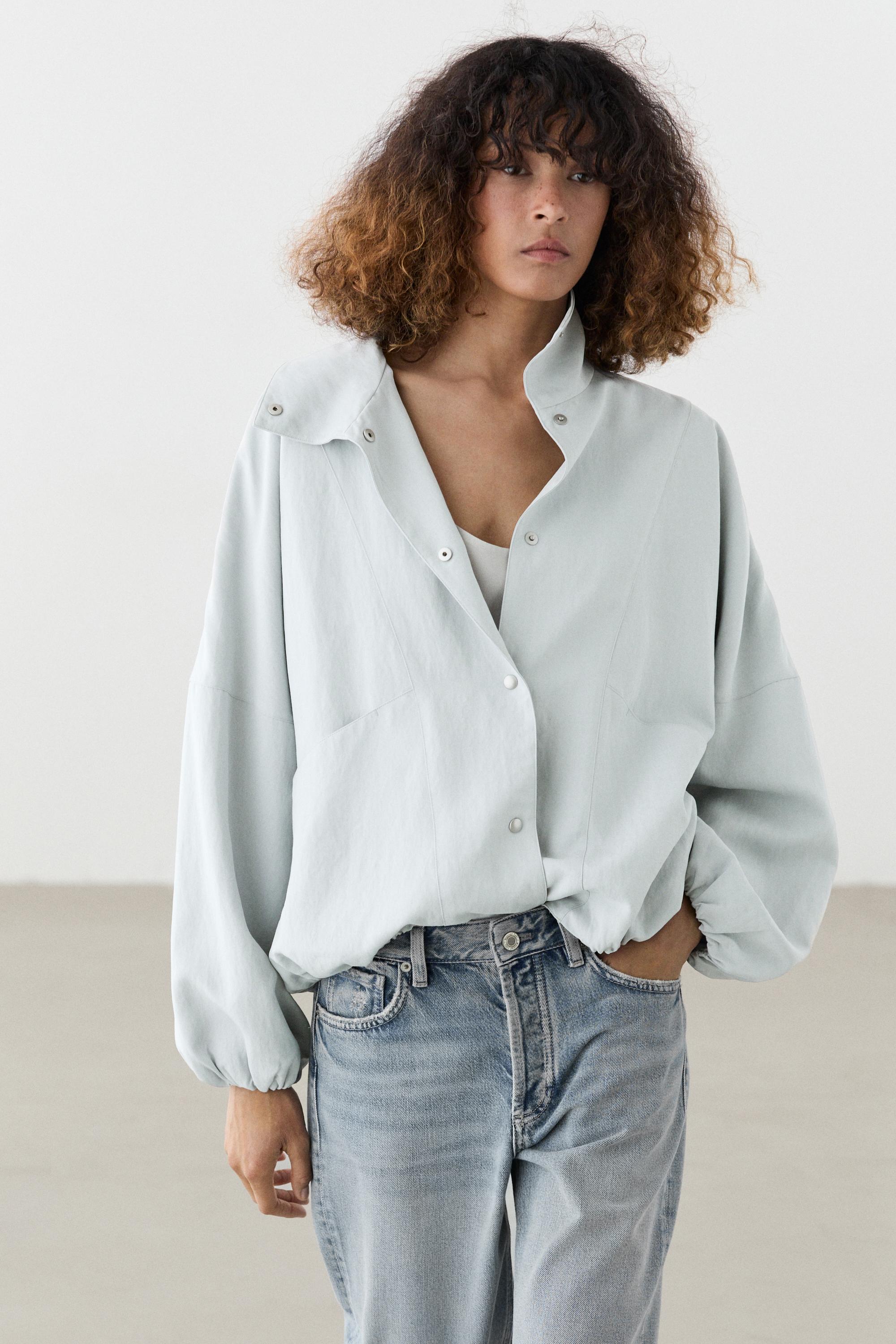 High collar bomber jacket with pocket details